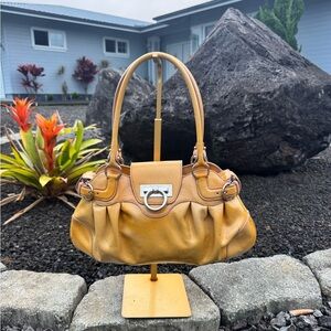 Salvatore Ferragamo CALL OUTS Gancini Mustard Patent Leather Shoulder Bag Italy